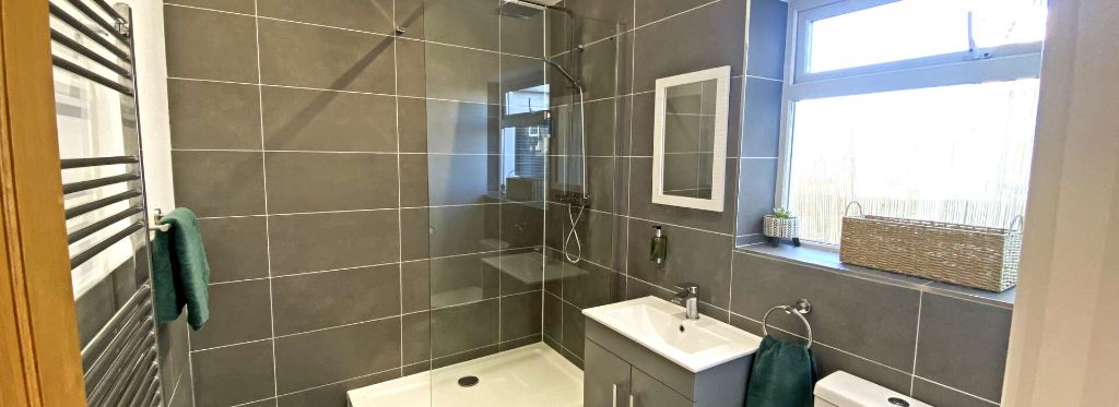 Modern Bathroom with Shower